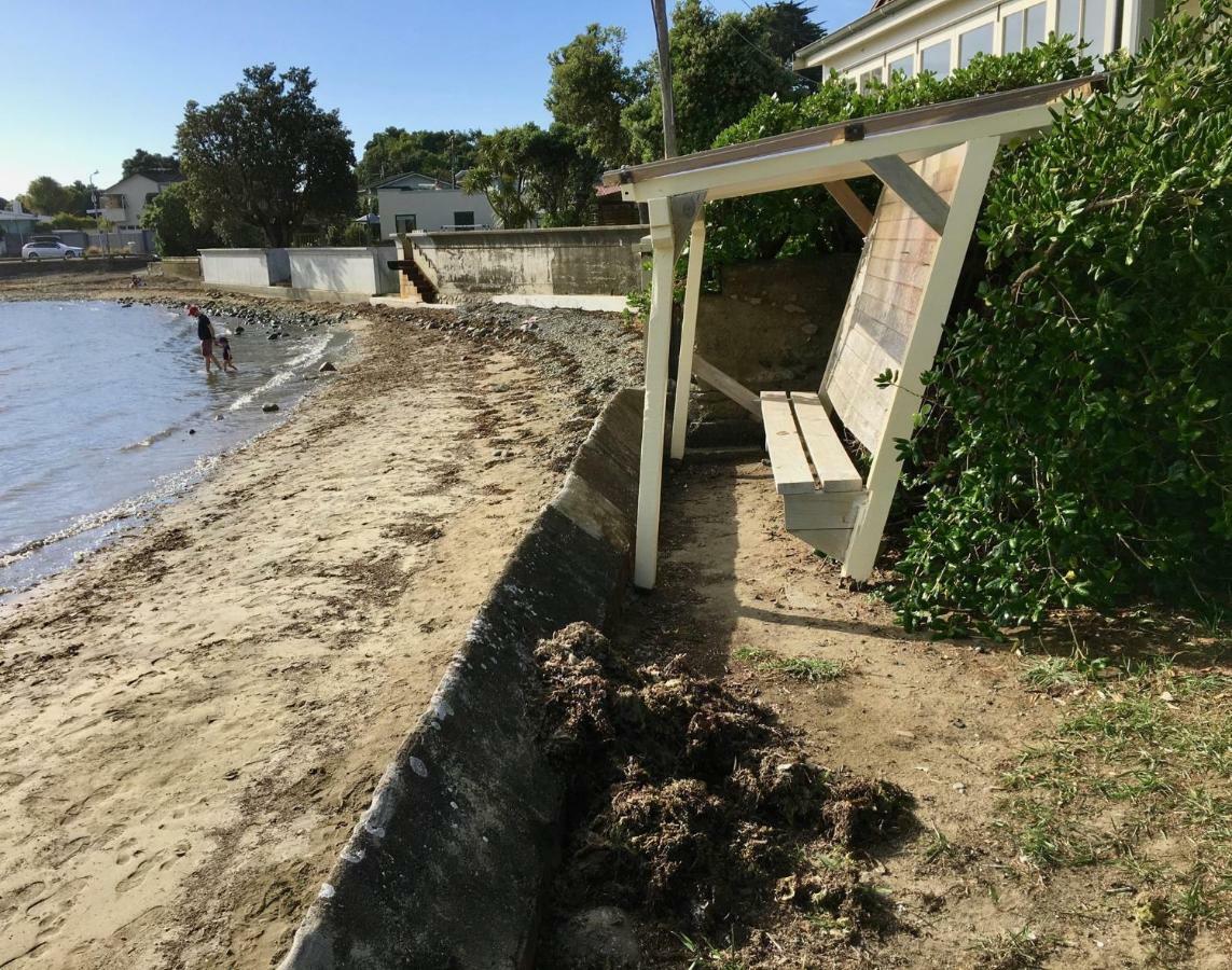 Brony'S Beachfront-Short And Long Term Stays Porirua Exterior foto